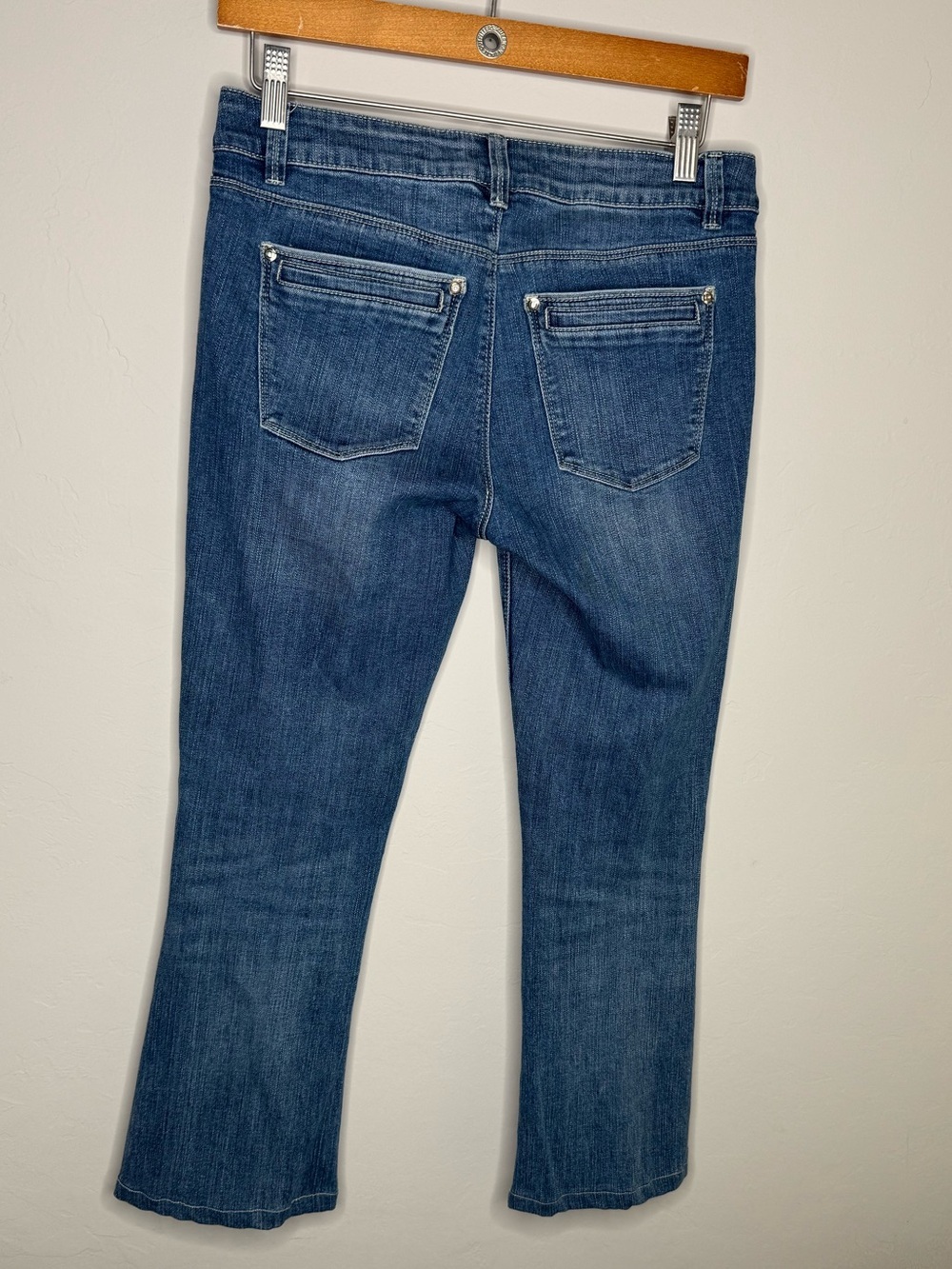 White House black market skinny flare jeans size 2R - Picture 3 of 3